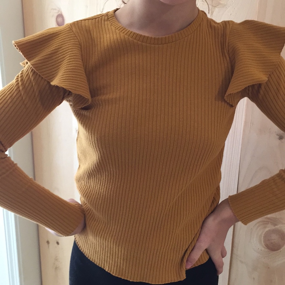 Yellow mustard frilly sleeves